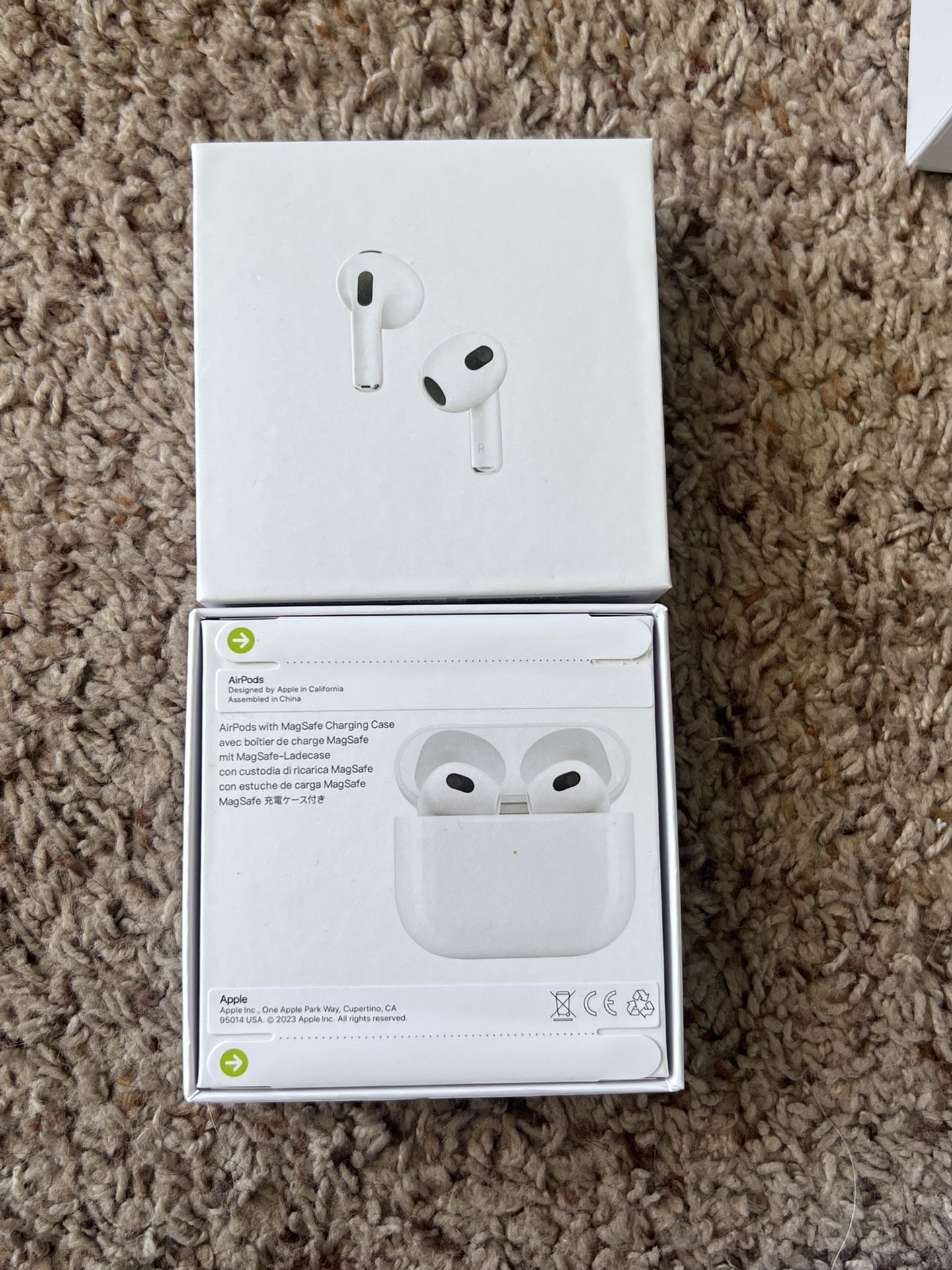 New AirPods (AirPods pro gen 2, battery pack and regular gen 3)