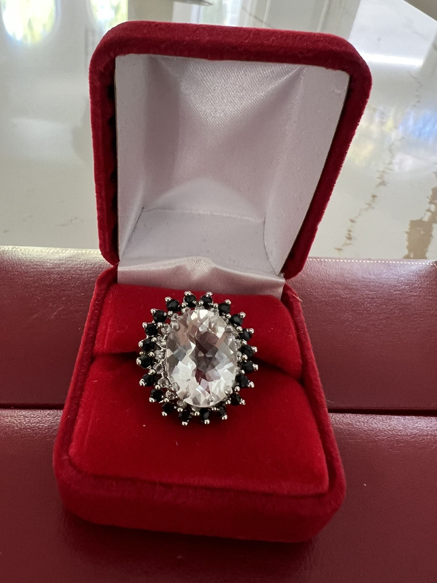 STERLING SILVER RING SIZE 7 
