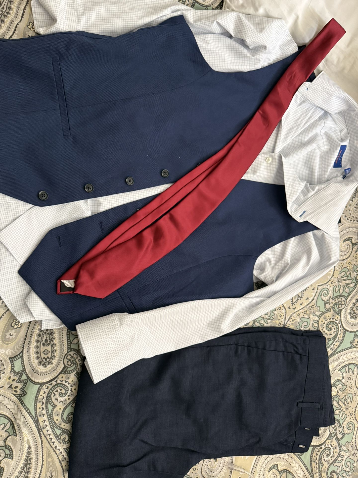Men’s Suit