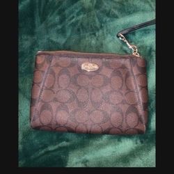 COACH WRISTLET WALLET
