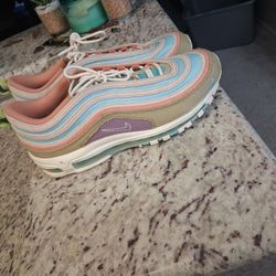 Air Max 90s Sun Club Size 11 