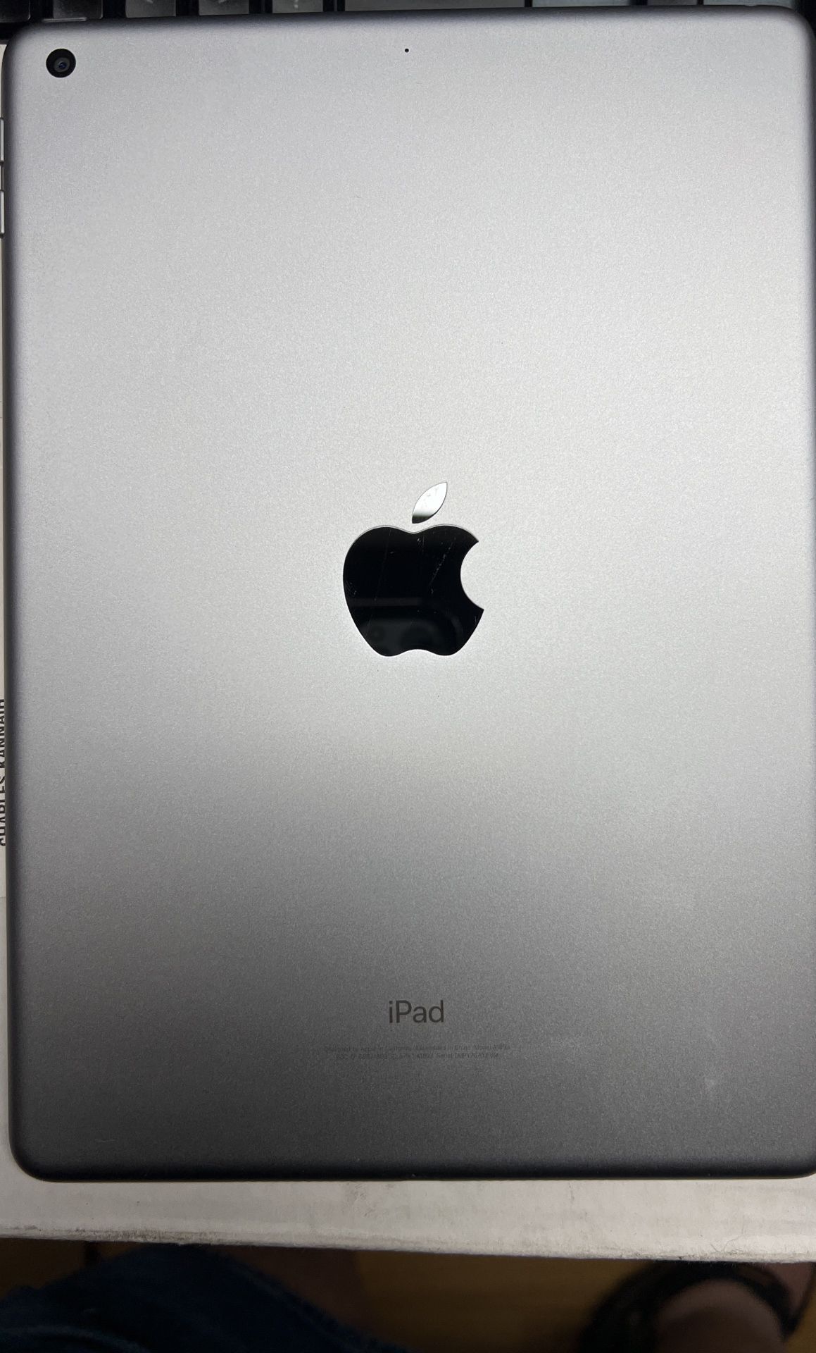 iPad 6th Gen 128GB WIFi (A1893) (Best Offer)