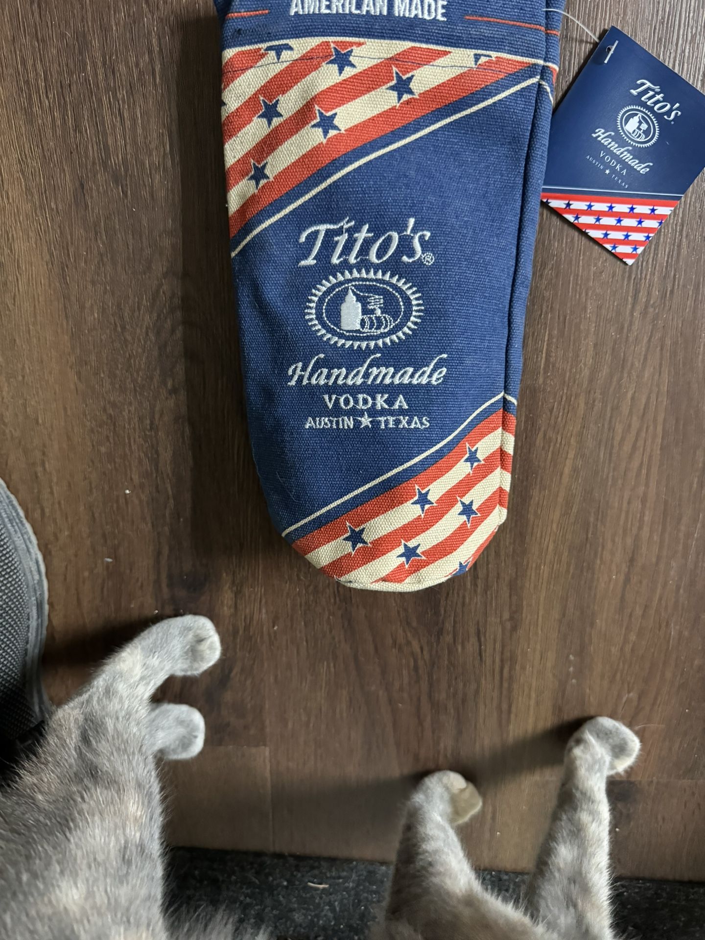 🇺🇸 Tito’s Patriotic Bottle Bag – NEW with Tag 🇺🇸