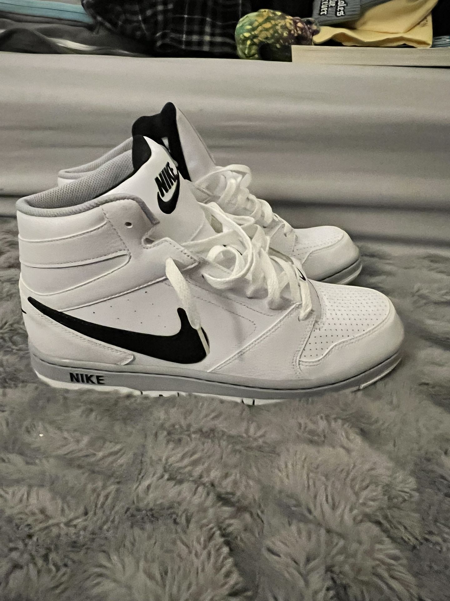 Nike prestige deals