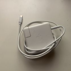 Apple 87W USB-C MacBook Pro Charger – Original 