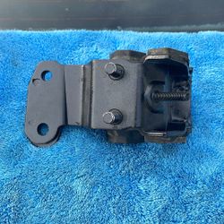 Mazda 6 2003-2008 Transmission Mount