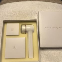 Premium Cleansing Pro Brush