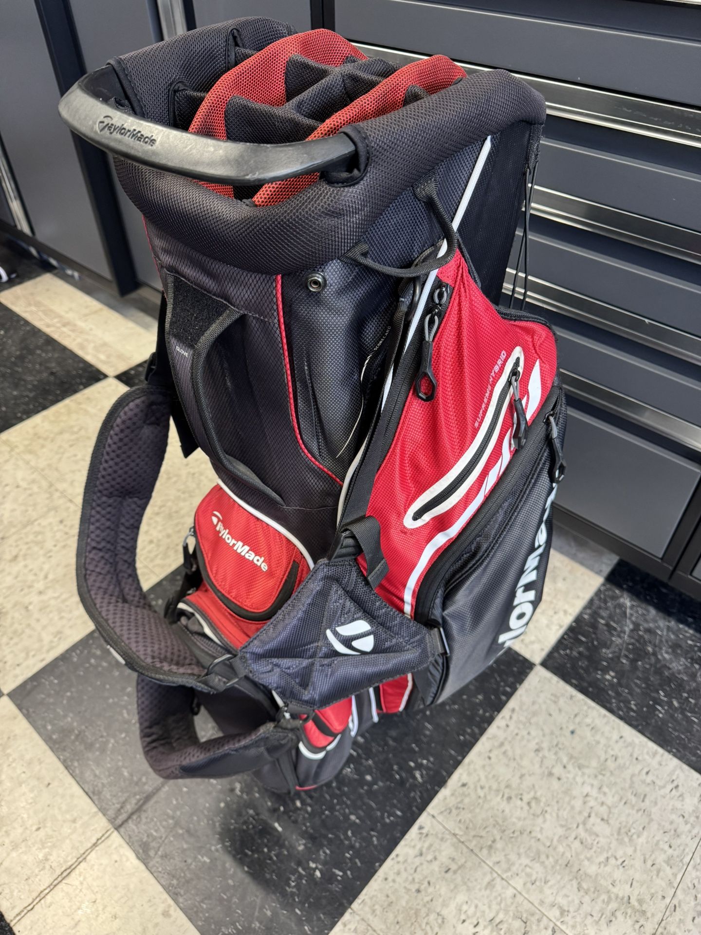 Taylormade Supreme Hybrid Golf Bag