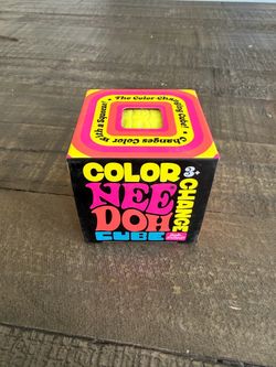 NEE DOH • Color Change Cube • Yellow