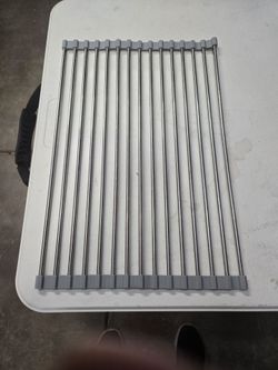 Roll-Up Dish Drying Rack