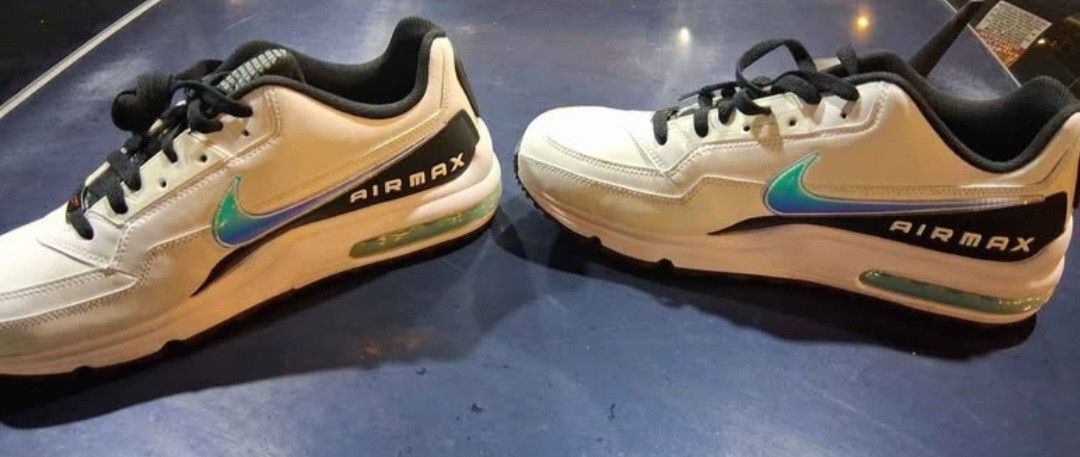 Men's Nike Air Max 11.5 Brand New