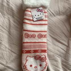hello kitty warmers