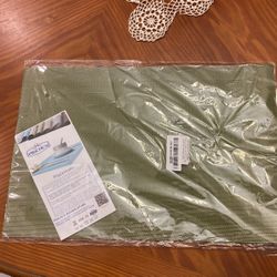 Green Placemats  (pack of 6)