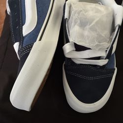 Navy blue vans knew school