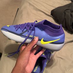 Nike Cleats Size 8