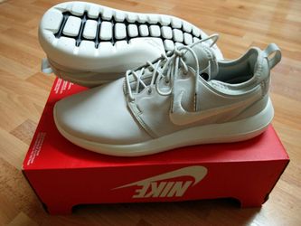 Nike Roshe Two Leather (Multiple Sizes)
