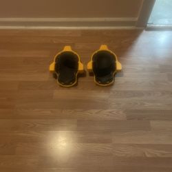 Brand New Knee Pad With casters