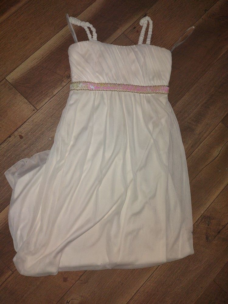 Juniors White Maxi Dress