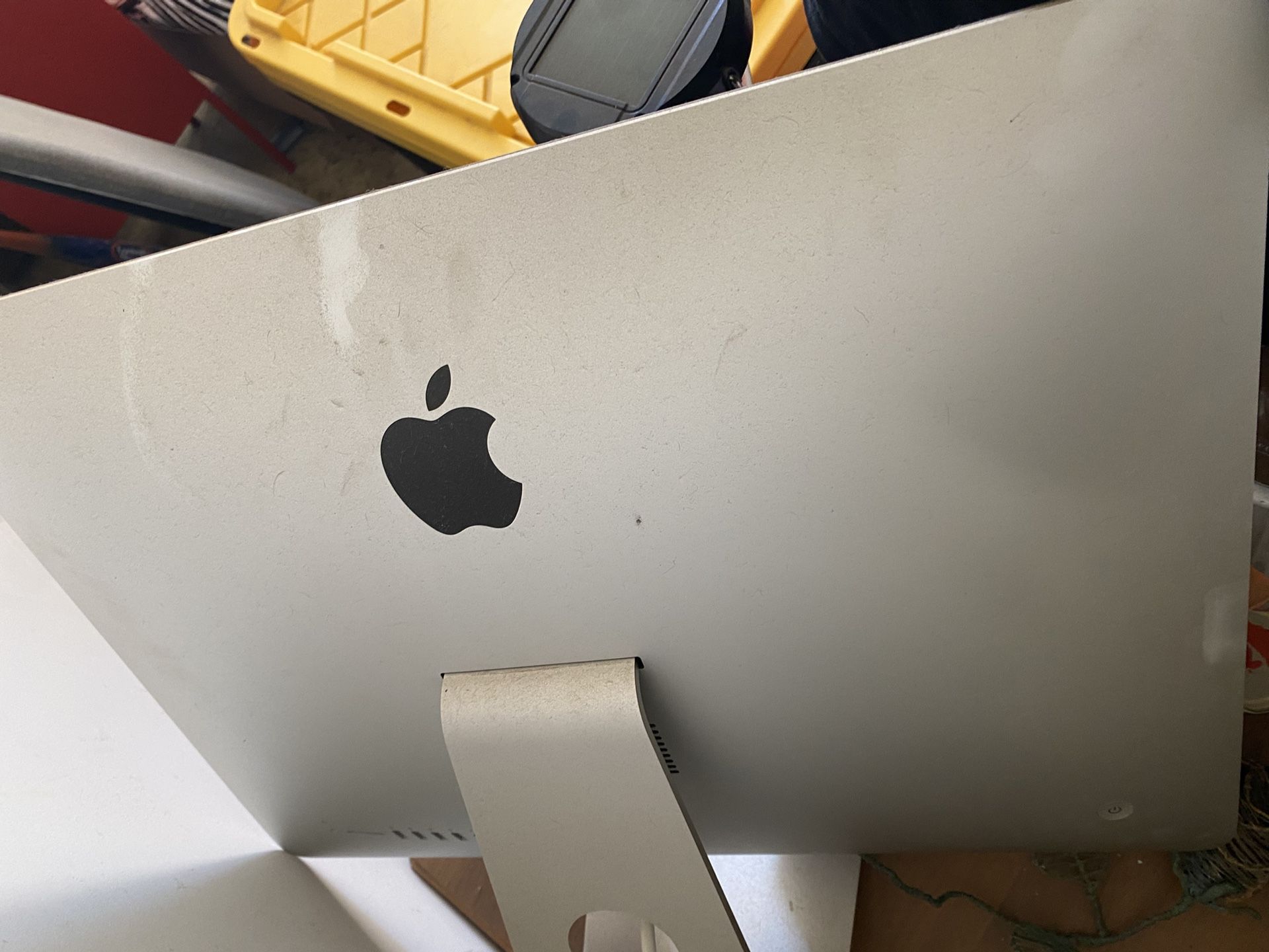 Apple, One Terabyte Computer 2015