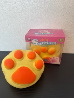 JUMBO paw squish