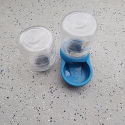 Gravity Water Bowl