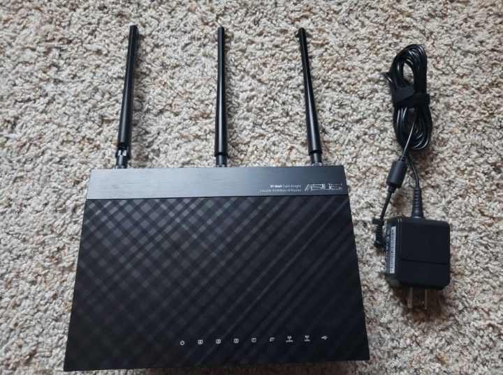 Asus RT-AC66U Dual-Band 3x3 AC1750 WiFi 4-port Gigabit Router Merlin