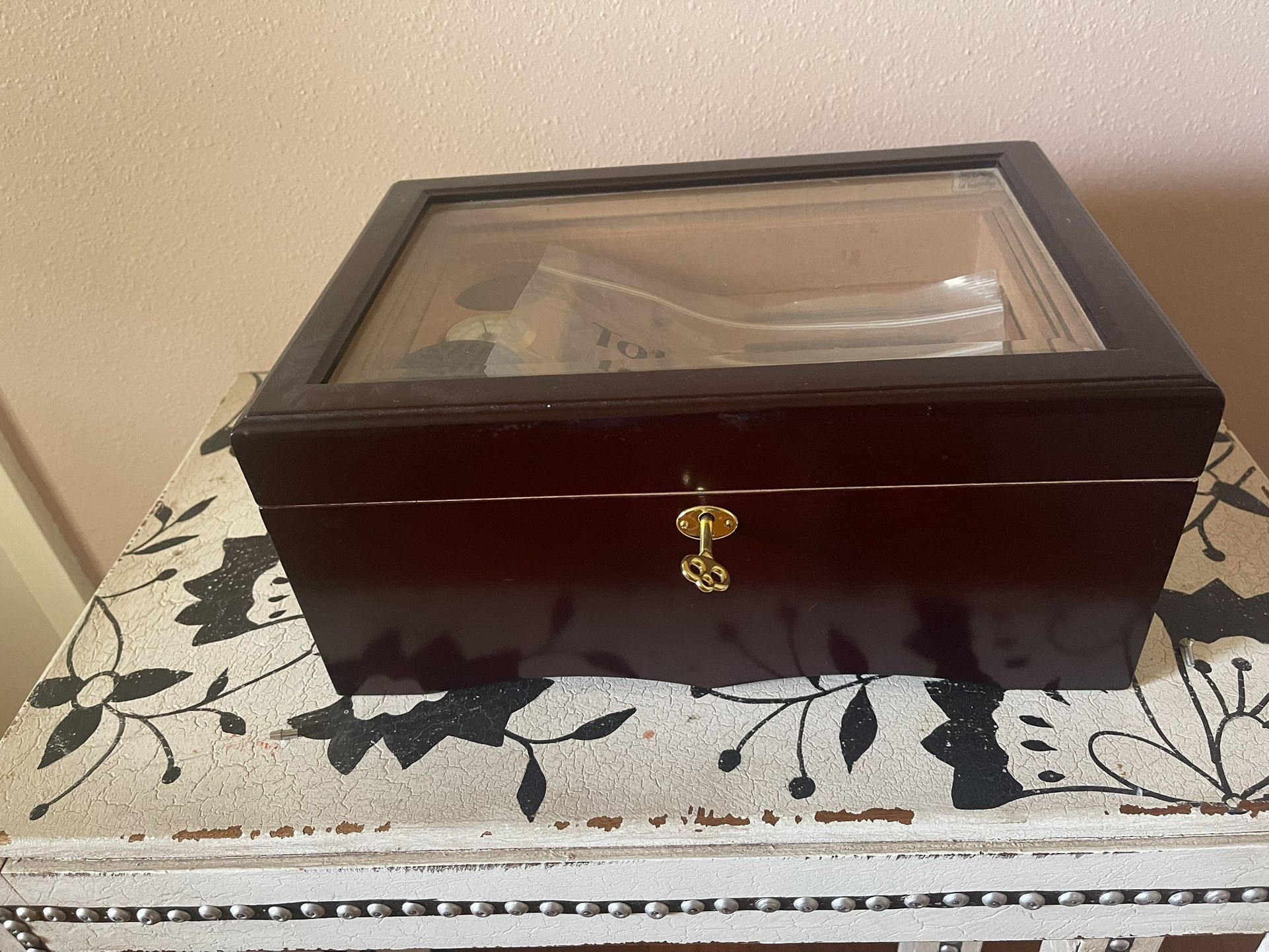 Beautiful Cigar Humidor