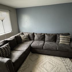 Traditional 2piece Sectional 