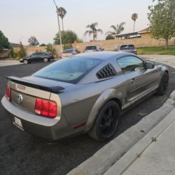 2005 Ford Mustang