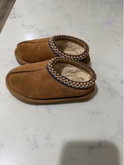 UGG girls loafers
