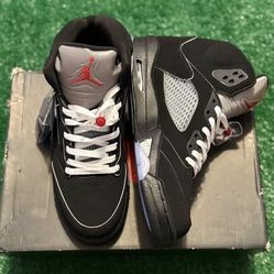 Size 12 black metallic