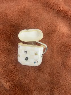 Hello kitty AirPod Case