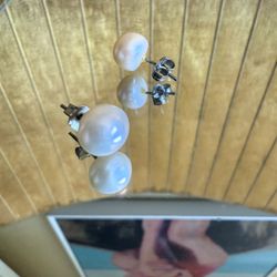 Pill Pink Tahitian Pearl Post Earring Studs
