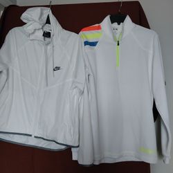 WOMEN'S SWEATSHIRT AND WINDBREAKER SIZE M