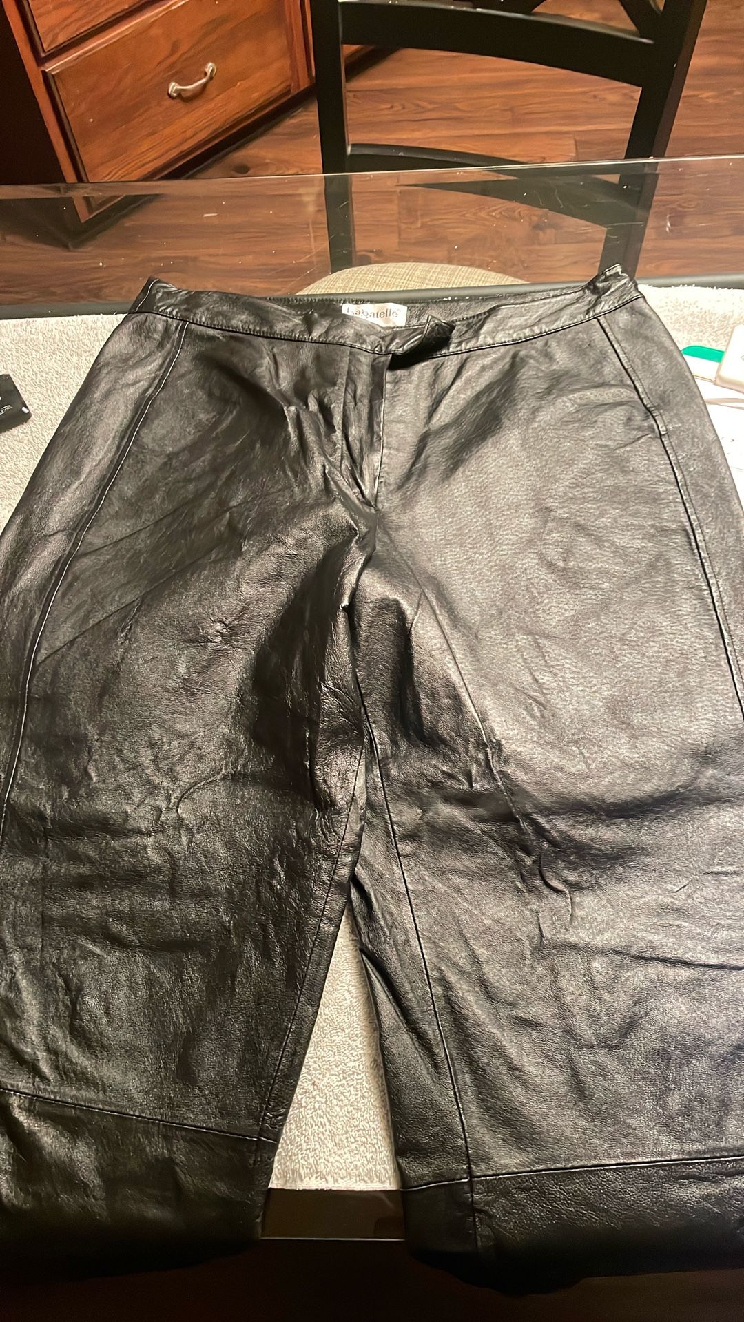 Vintage Leather Bagatelle Size 16