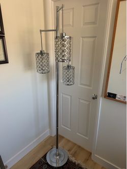 Crystal floor lamp