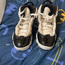 JORDAN 11
