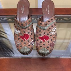 Size 9.5 M Liz Claiborne Multi Tan Mules