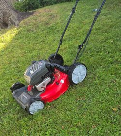 Self-propelled Lawn Mower