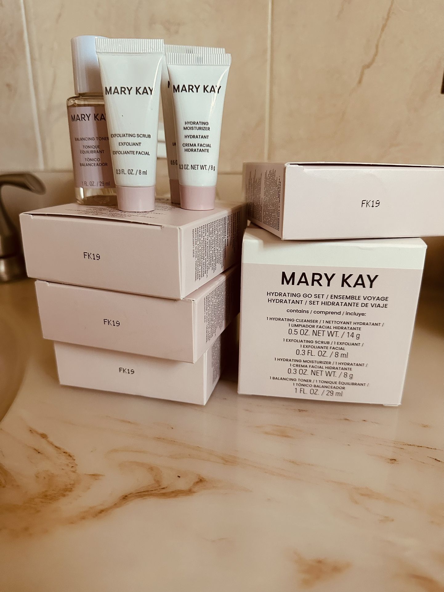 Mary Kay Hydrating To Go Set Travel 