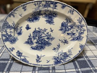 Queen’s China Chelsea Toile Platter