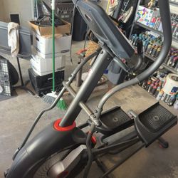 Schwinn Elliptical 470