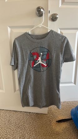 Jordan Jumpman 23 Gray Graphic T-Shirt