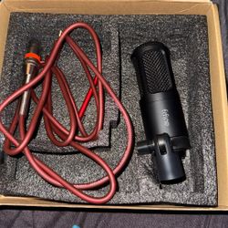 Brand New Fifine Xlr Microphone Comes With Chord 