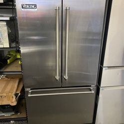 Viking Professional Counter Depth French Door Refrigerator 