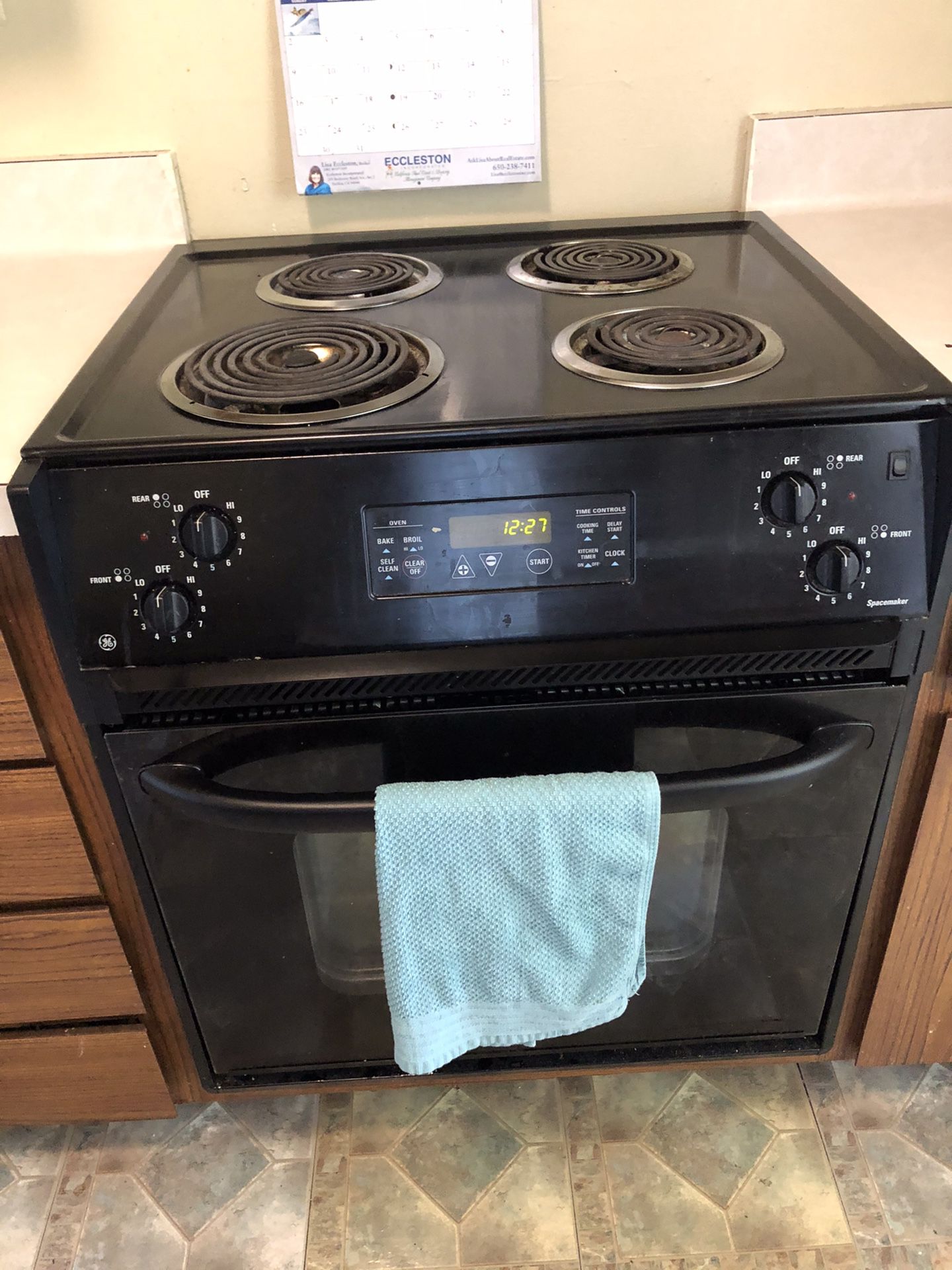 GE Spacemaker Electric Stove