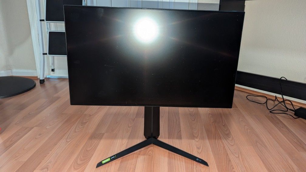 FOR PARTS: LG 27 Ultra Gear Monitor