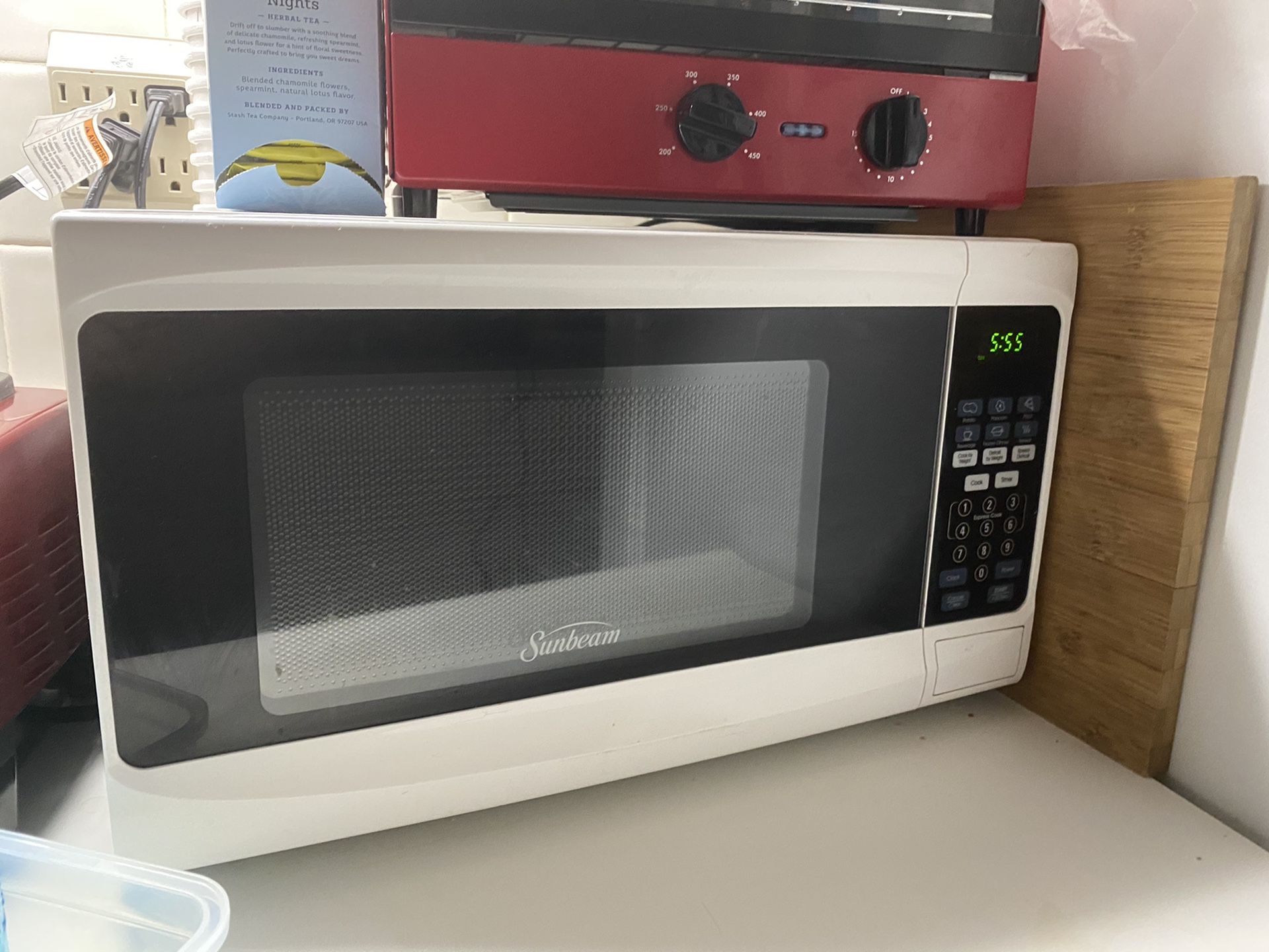 Sunbeam microwave working and clean no rust