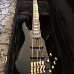 Yamaha BBNE2 Nathan East Signature Bass New