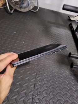Unlocked Galaxy Z Fold 7 (Inner screen with lines of dead pixels)